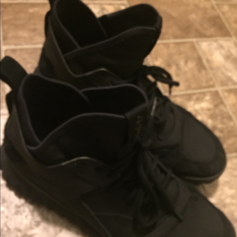 Addidas - Picture 3 of 6